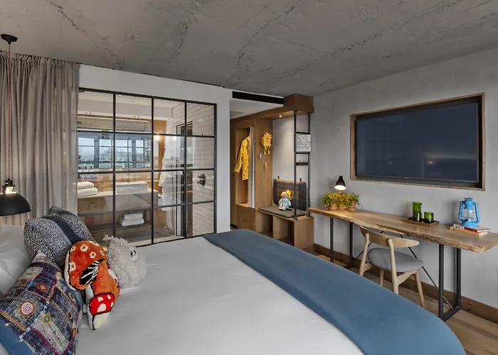 Treehouse Hotel London